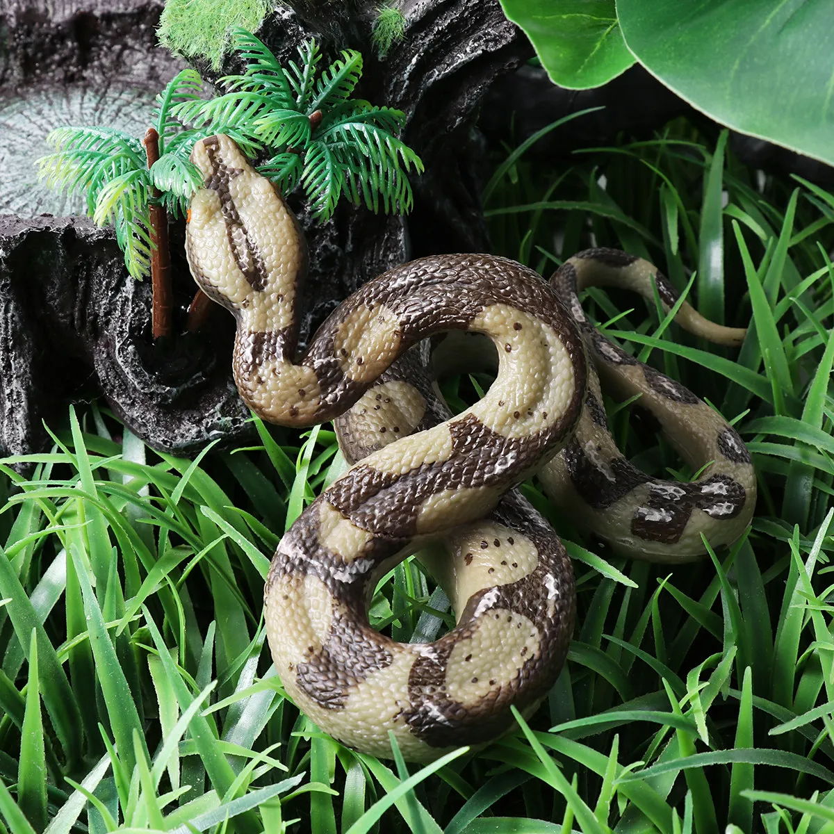 

High Simulation Big Realistic Snake Halloween Prank Scary Creepy Simulation Prank Animal Snake Toy