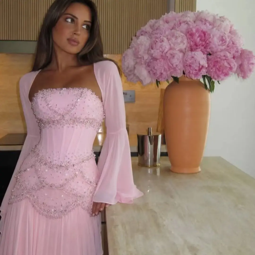 LumiGown Maßgeschneidertes Vintage Meerjungfrauenkleid mit Strass-Besatz, Quadratischem Ausschnitt, Glockenärmeln und Cape in Staubigem Rosa, Fließendes Plissiertes Gala-Kleid