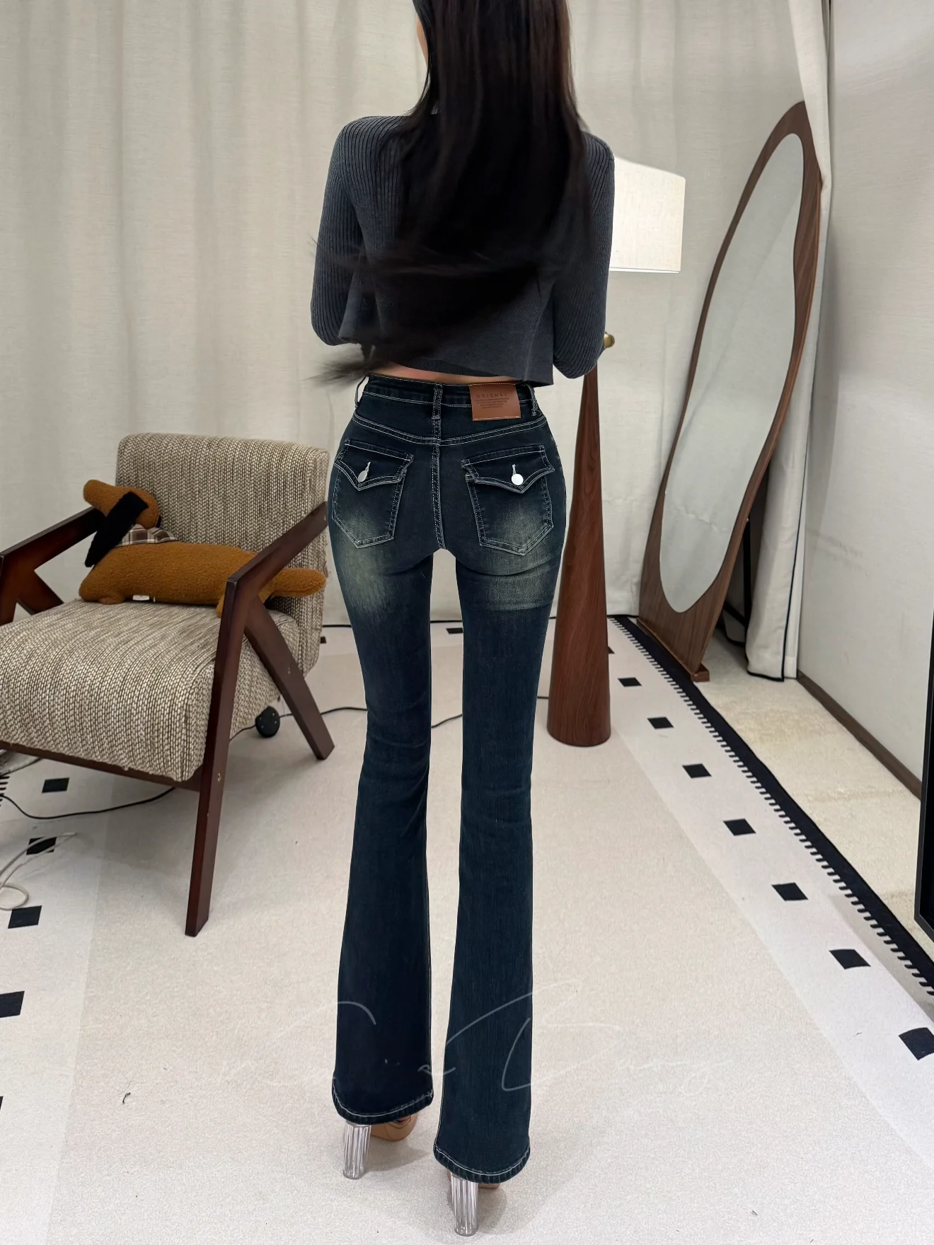 

Retro Washed Bell Bottom Jeans Women's Slim Fit Cartoon Leg Design Cotton Stretch Denim Natural Waist Button Closure