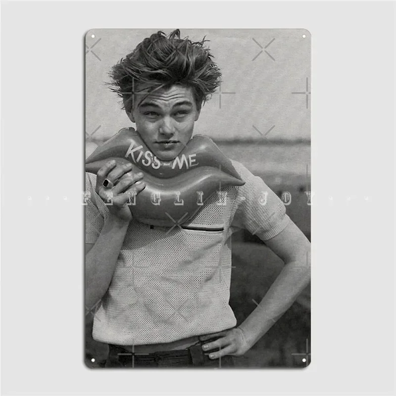 Leonardo Dicaprio Kiss Me Metal Plaque Poster Pub Cave Pub Retro Plates Tin Sign Poster