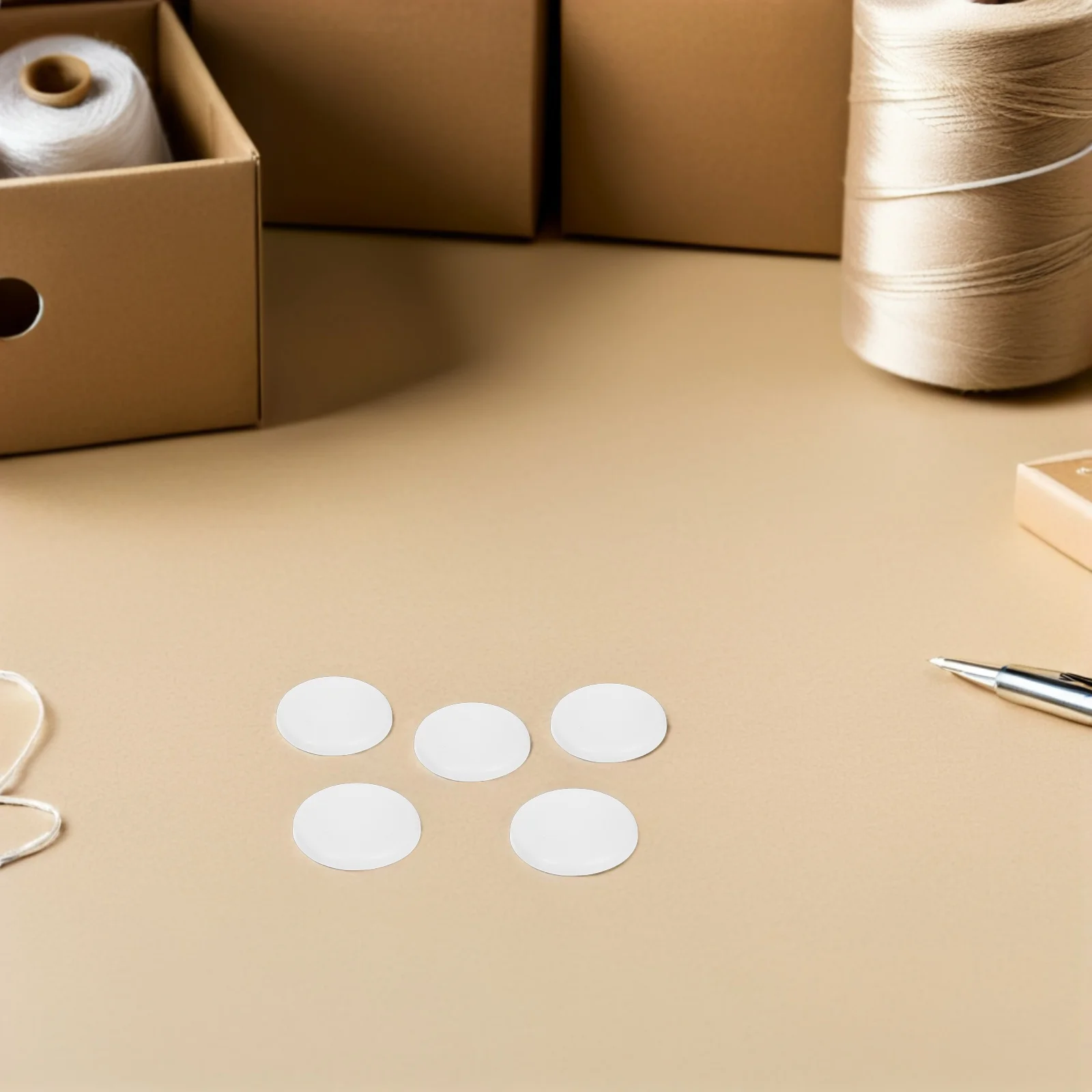 12pçs tampas de proteção de parafuso de porta de carro, tampas adesivas à prova d'água para caminhões, protetor de borda de porta de carro, tampa de parafuso automático