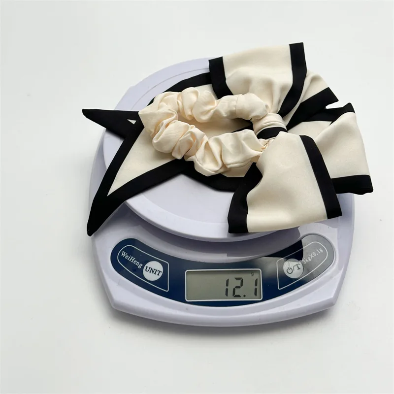 Women's Black And White Large Butterfly Bow Tied Headband Ponytail Large Intestine Headband Simple Headband Fashion Versatile - view 3