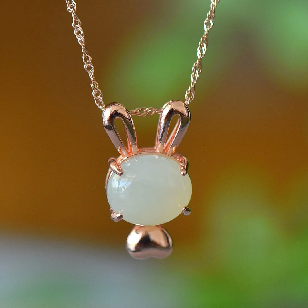 

Inlaid Hetian Jade White Rabbit fashion pendant