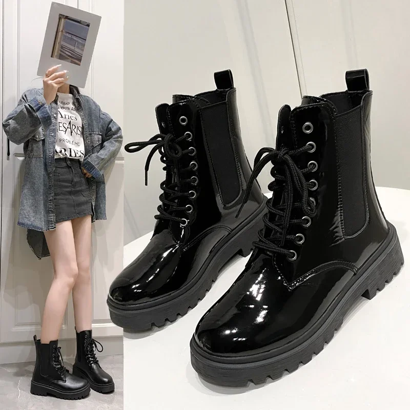 

Pop Women 2025 Autumn New Tooling Boots Lady Anti Slip Waterproof Lace Up Short Boots Students Casual Thick Heel Knight Boots
