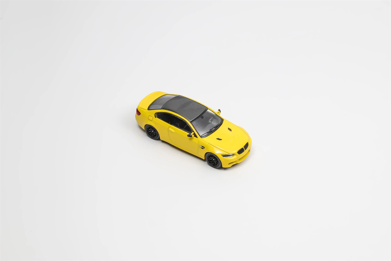 **Pre-order **Fine Model 1:64 M3 E92 Yellow Blue Green Diecast Model Car