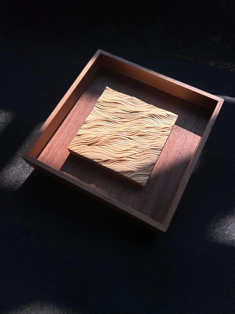 Hand-carved Wood Art Panel Wind Series Ginkgo Wood Wooden Sculpture Relief Carving Home Decor Wall Art 12cm Gift Handmade Wooden