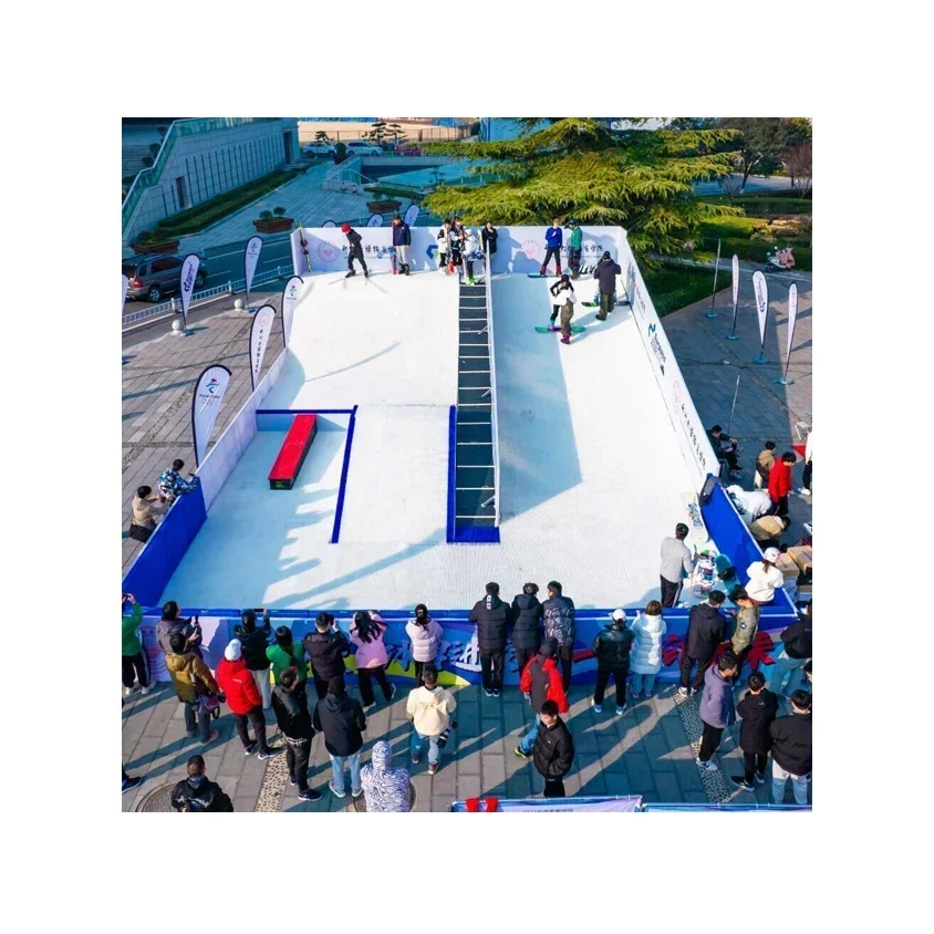 The Wish of Skiing in Four Seasons Has Finally Come True Winter Snow and Summer Training Dry Ski