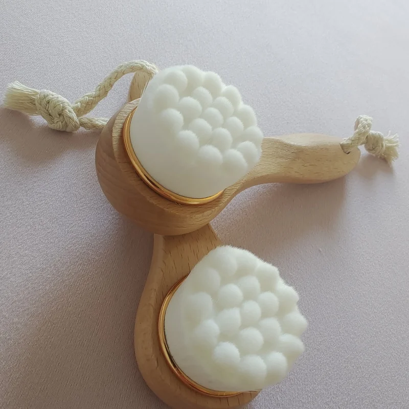 1. แปรงทําความสะอาดผิวหน้า Cat Paw ขนนุ่ม คู่มือลึก - คลีนซิ่งที่จําเป็น! ขจัดสิวหัวดําอย่างอ่อนโยน ปรับรูขุมขนได้