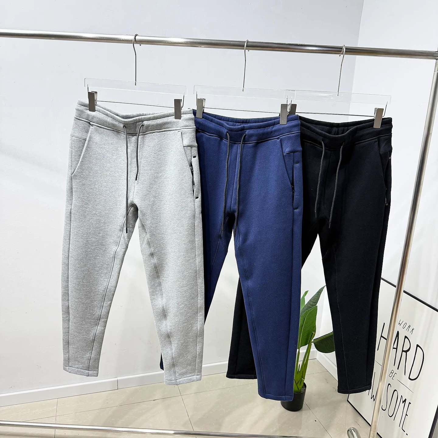 

Теплые брюки с флисовой подкладкой и эластичным поясом для активного отдыха, мужские повседневные брюки для осени, термо, комфортные, прямого кроя...