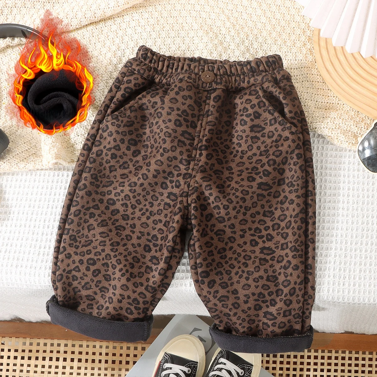2026 Kids Clothes Leopard Print Pants Boys Girls Winter Fleece Lined Warm Trousers Straight Leg Integrated Pants