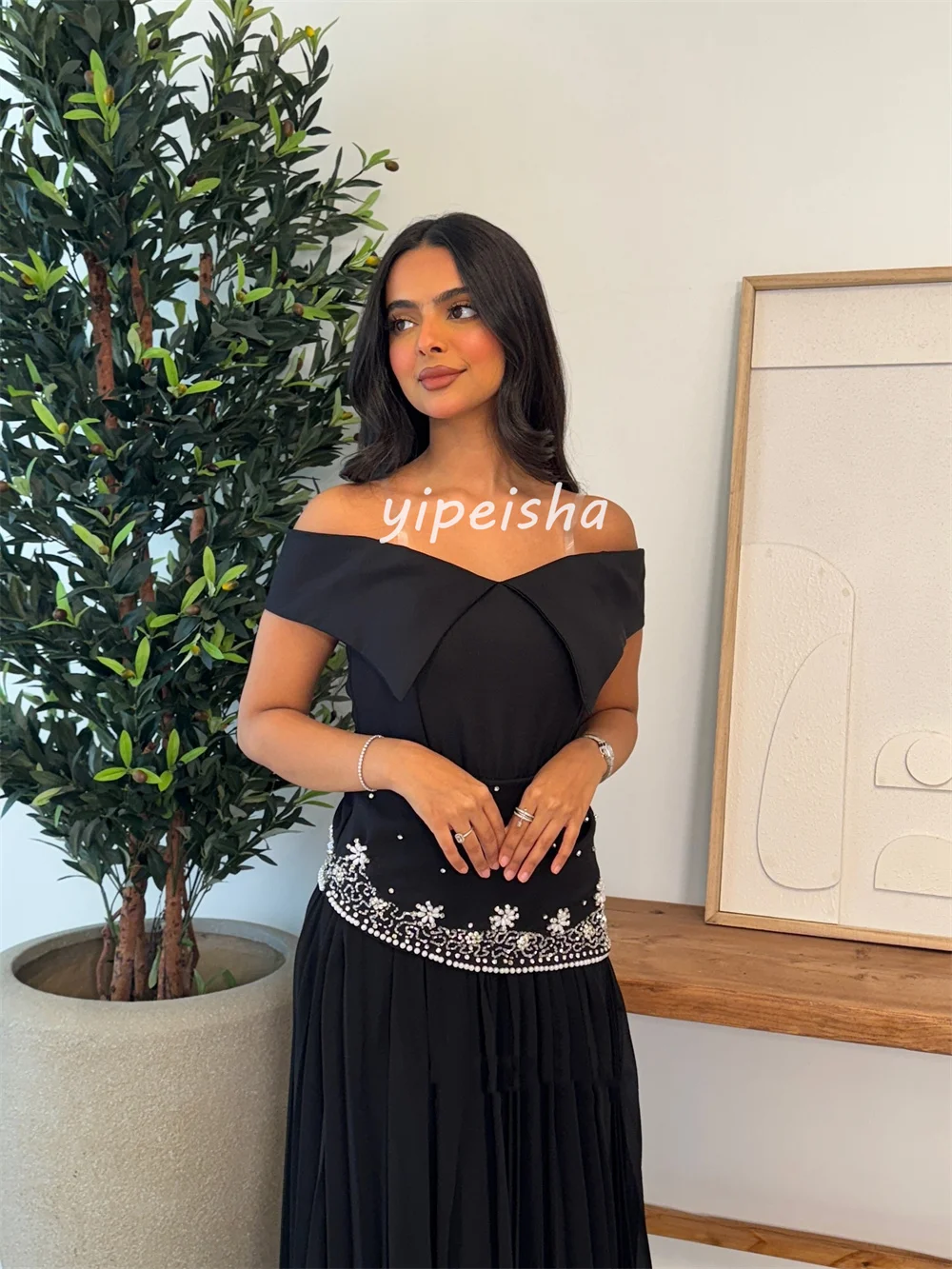 Taglie squisite personalizzate disponibili Abiti midi con strass drappeggiati in jersey A-line con spalle scoperte Abiti per occasioni su misura Sexy