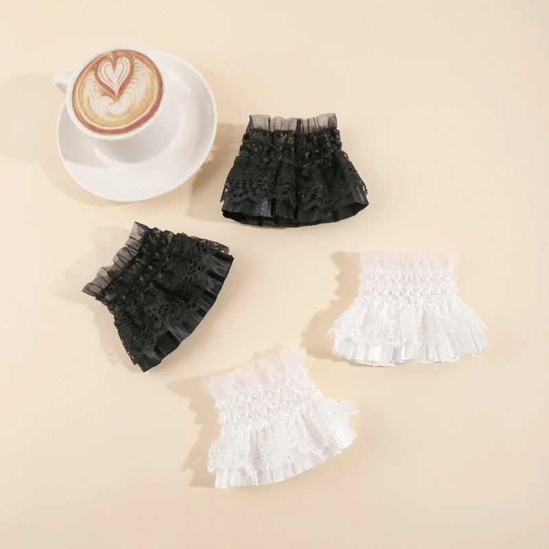 652B Trendy Lacy Wrist Cuffs For Nails Photography Lace Design Breathable Fabric