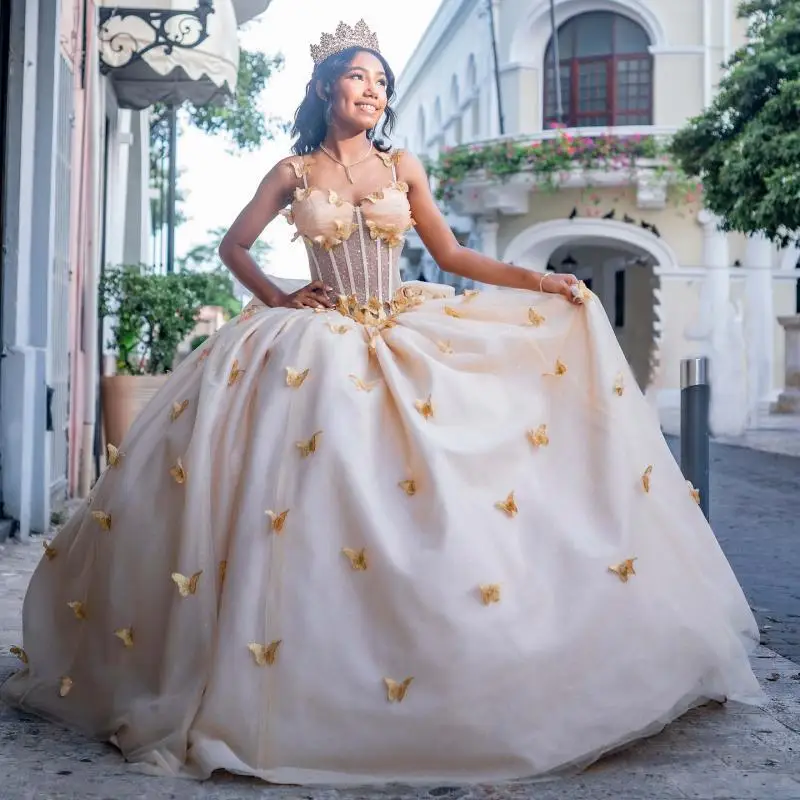 تخصيص ضوء الشمبانيا قبالة الكتف Quinceanera فستان تول فراشة الديكور القوس vestidos دي 15 Quinceanera ﻿