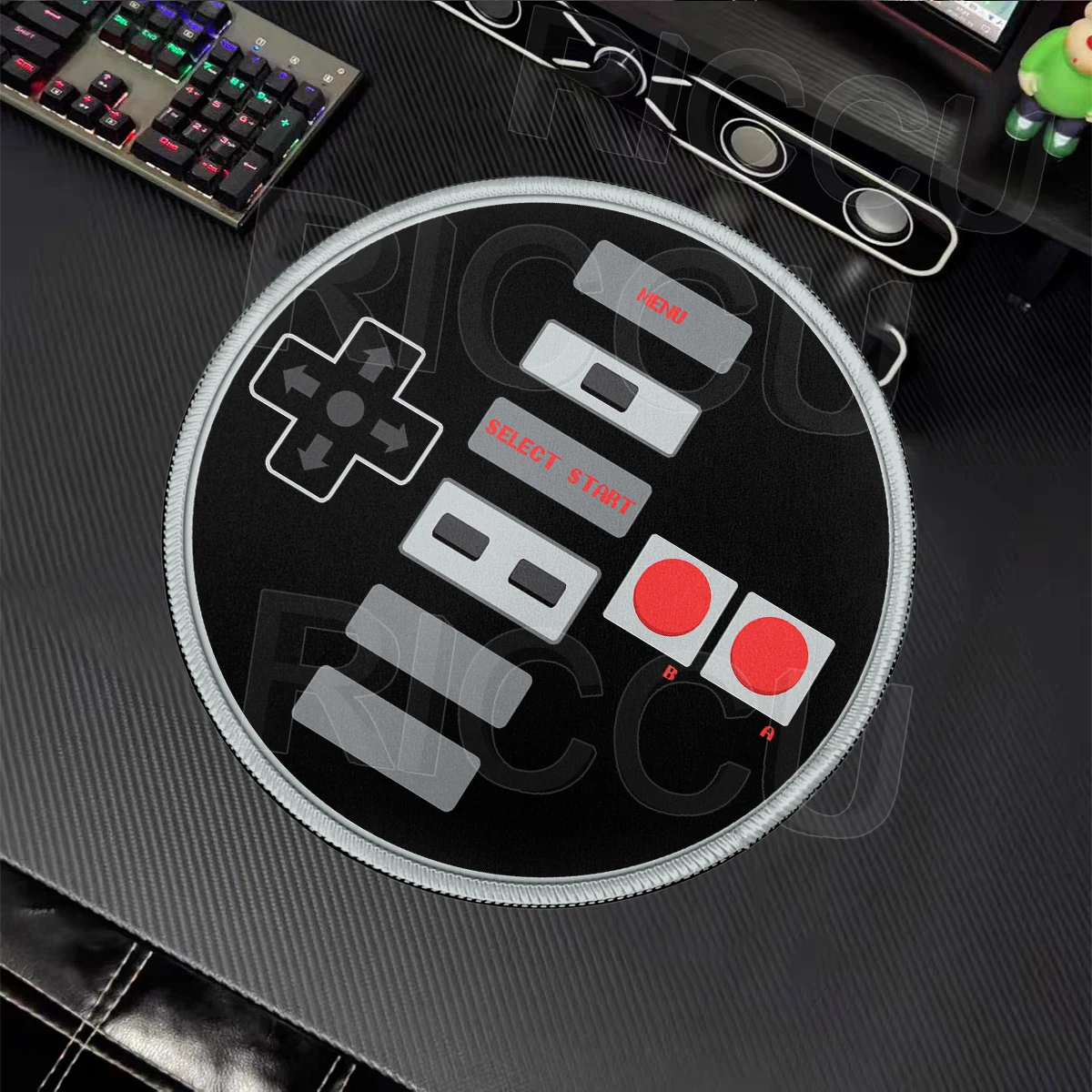 Retro Gaming Cabinet - Retro Game Controller Round Mouse Pad