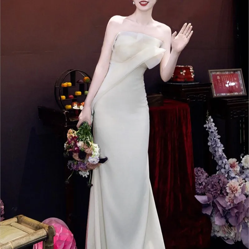 

Fishtail light luxury new strapless temperament go out yarn satin dress