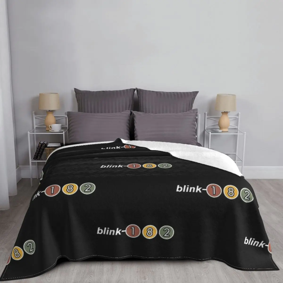 182 Eyes That Blink Blanket Bedspread On The Bed Soft Queen Size