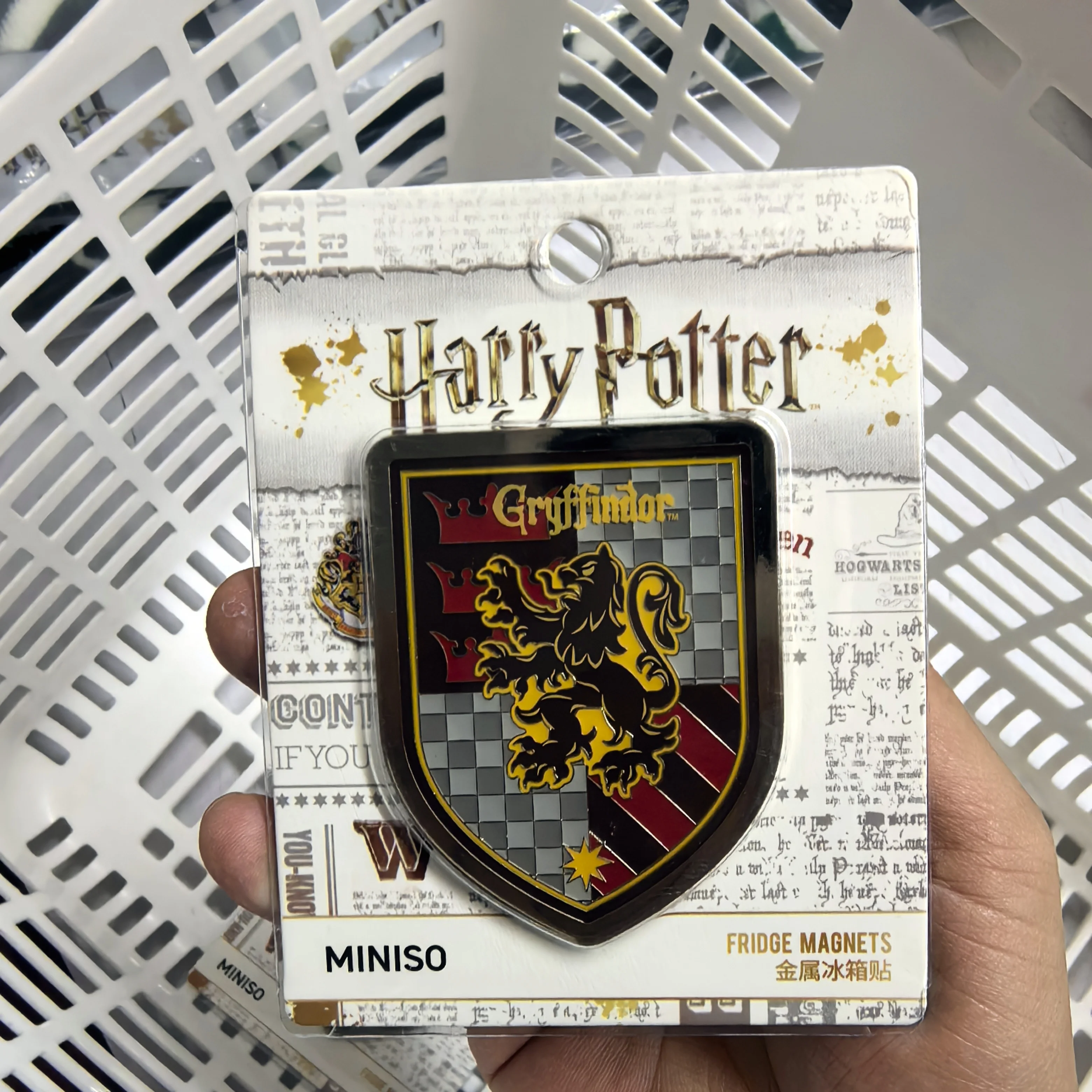 Miniso Harry Potter Series Metal Refrigerator College Badge Gryffindor Slytherin High-Value Jewelry Decorative Stickers Gifts