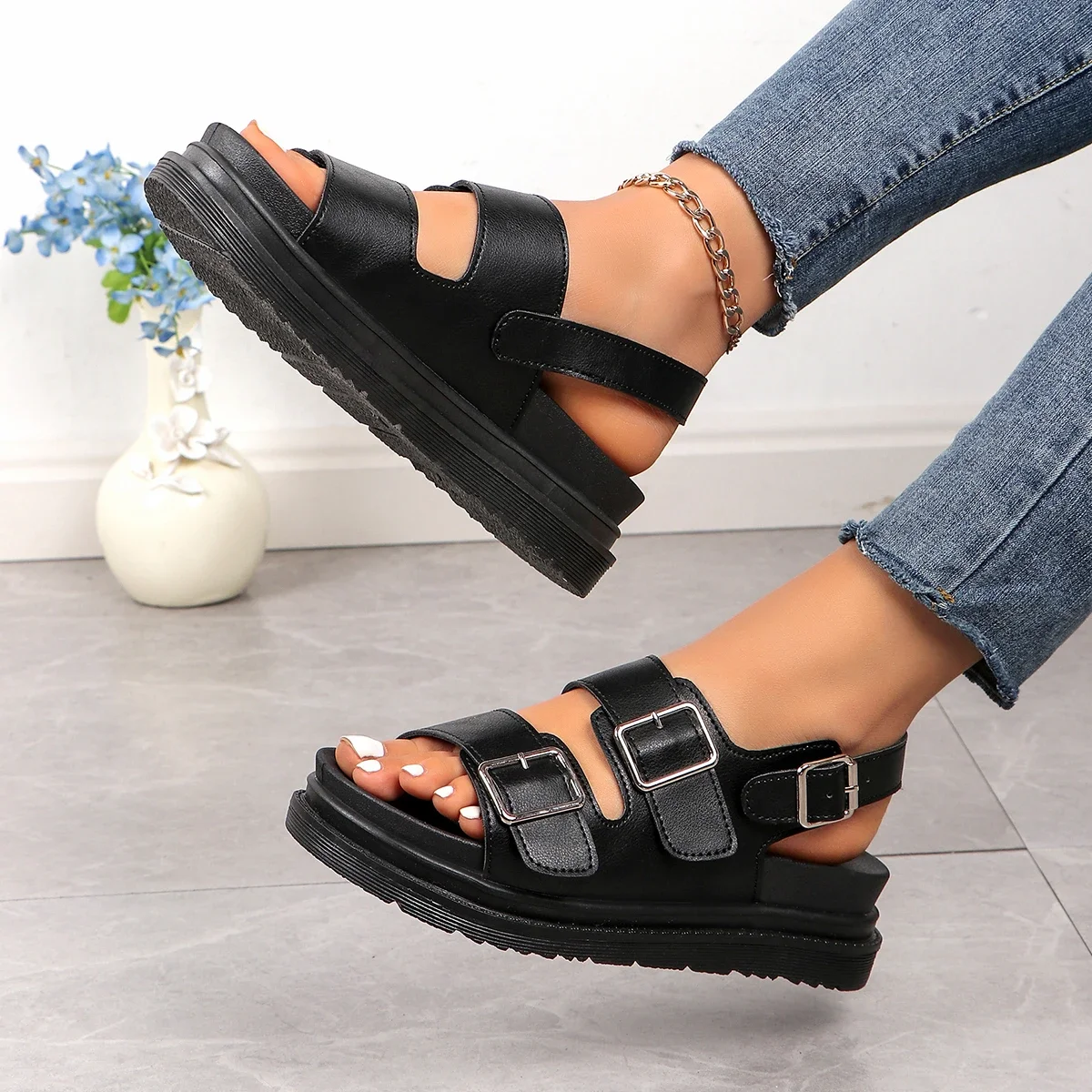 2024 New Women Sandals British Style Rome Shoe Comfy Soft Leather Summer Metal Buckle Casual Slipper Flat Platform Sandals