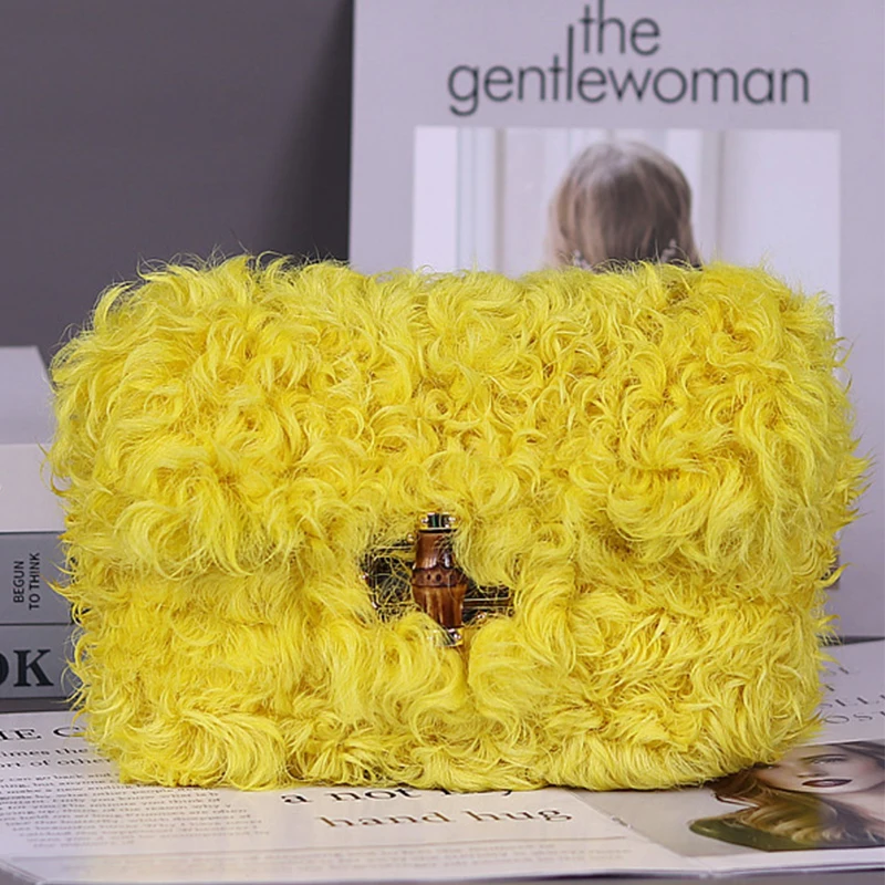2025, neue Wolle, Damen-Plüsch-Umhängetaschen, Y2K, heiße Mädchen, Kunstpelz, modische und luxuriöse Mode, weibliche pelzige Geldbörse, Tragetaschen