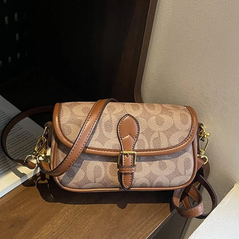 

Высококачественная и стильная маленькая женская сумка, универсальная и супер популярная сумка через плечо, корейская версия, сумка на одно плечо для подмышек