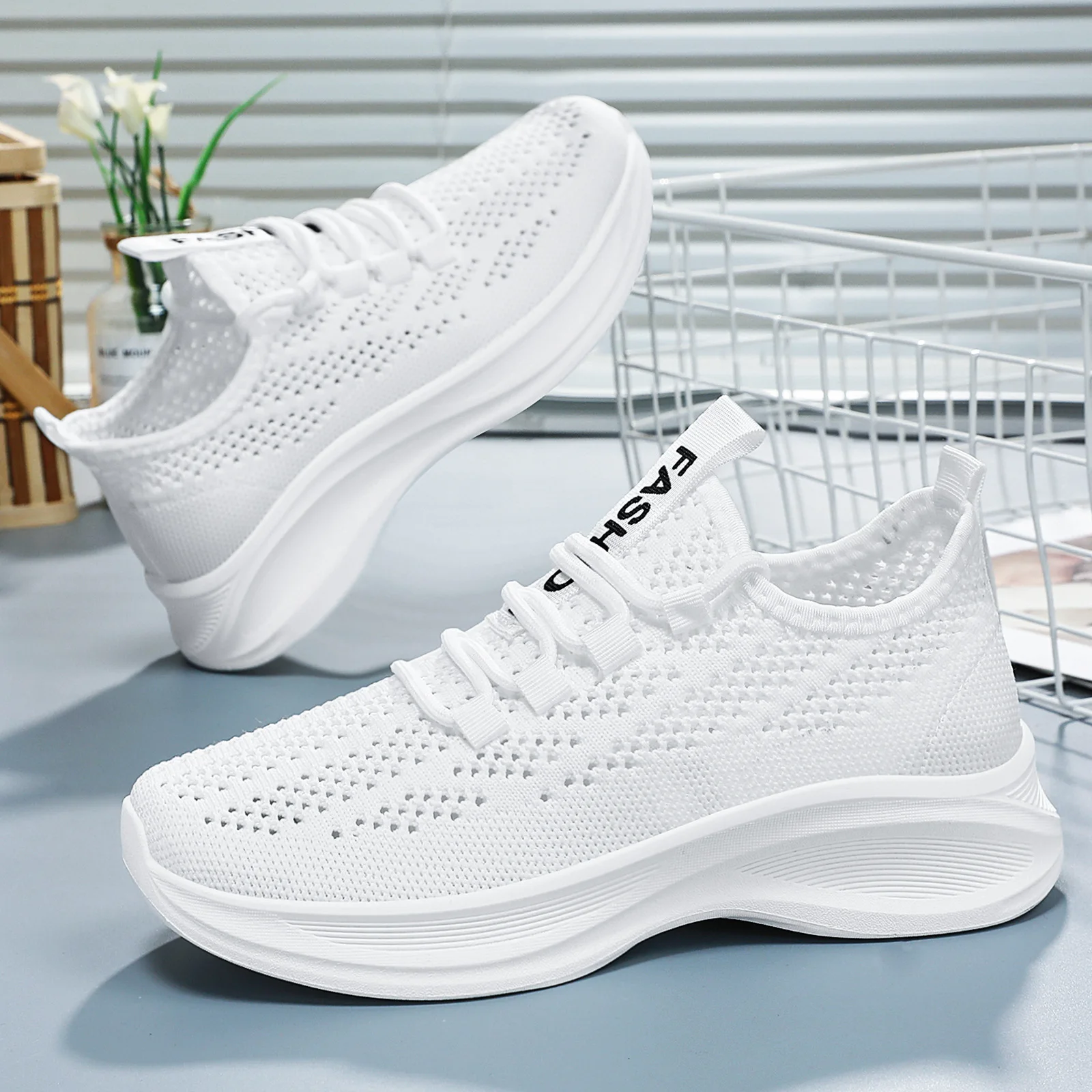 

Women's Breathable Knitted Sneakers Lightweight Casual Shoes Comfortable Thick Sole Fashion Walking Shoes for Daily Wear