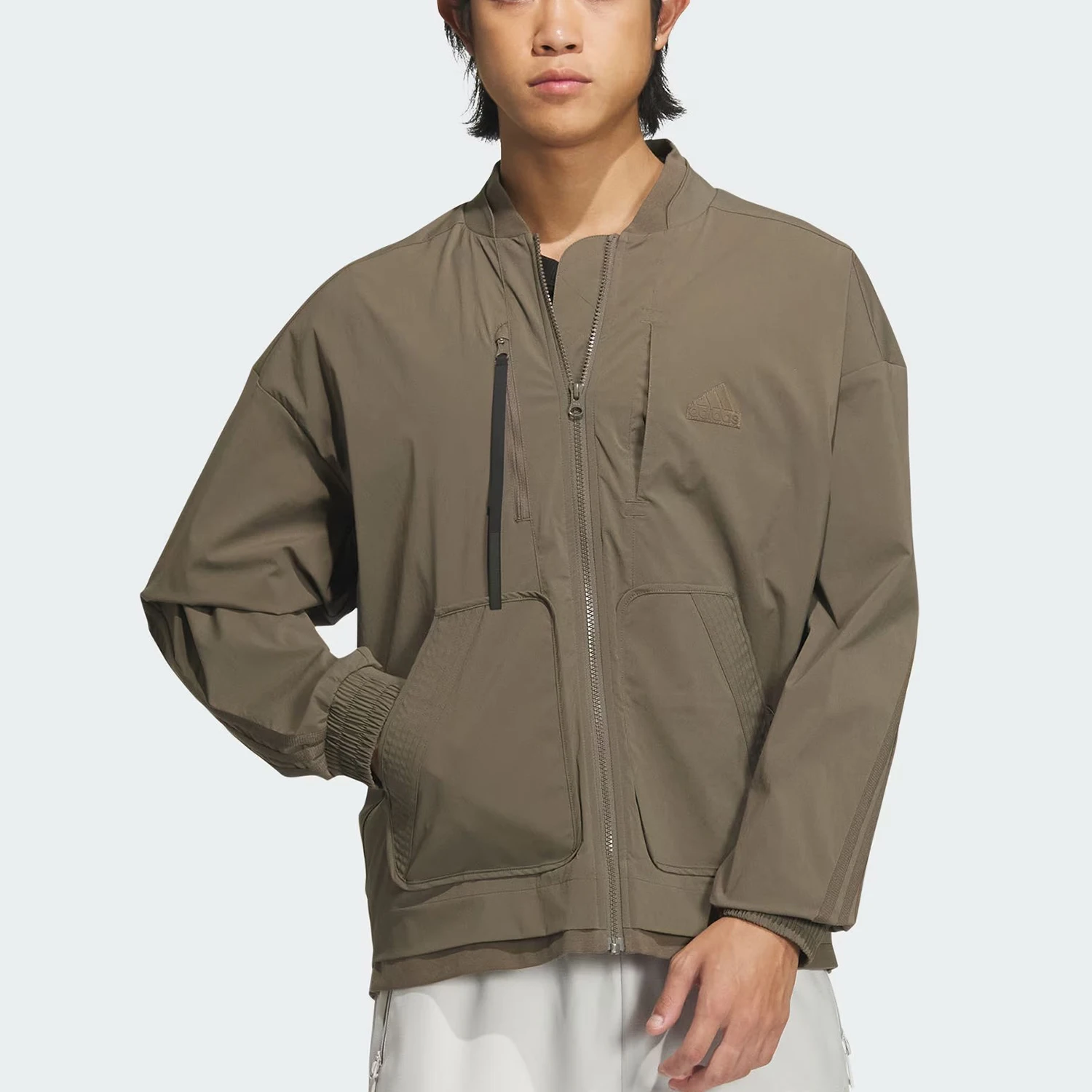 

Новая мужская спортивная повседневная куртка Adidas Authentic на молнии IY8024