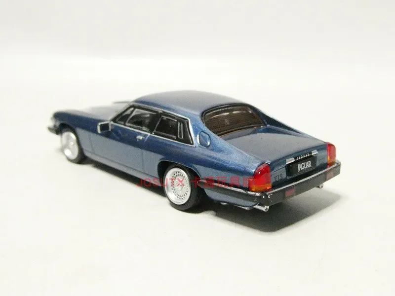 BM BMC 1:64 Jaguar JAGUA.R XJ-S V12 product. Frame alloy model car Alloy car toy model gift