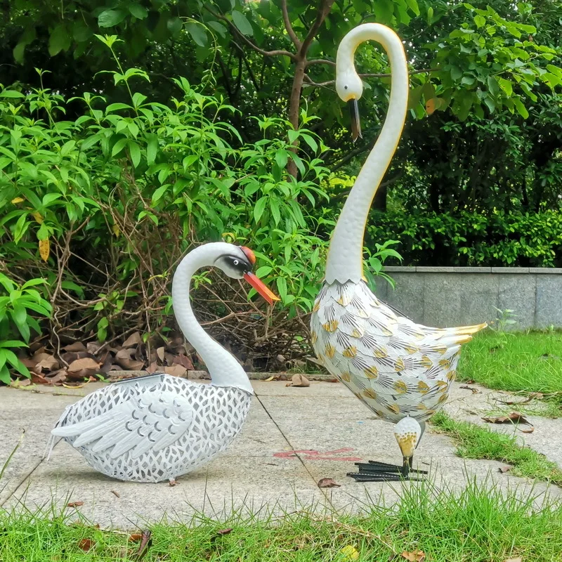 Solar Luminous Figurines Garden Courtyard Miniatures Set Outdoor Lawn Creative Metal Sculptures Detachable Elegant Miniature