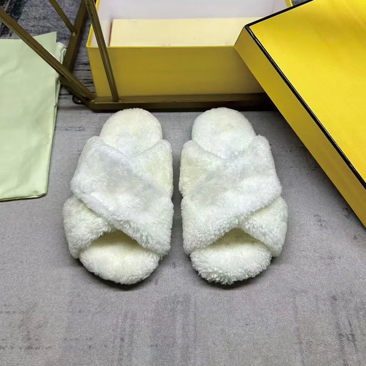 2026 High Quality Winter women shoes fuzzy cross strap slides comfortable indoor home footwear ch25031714
