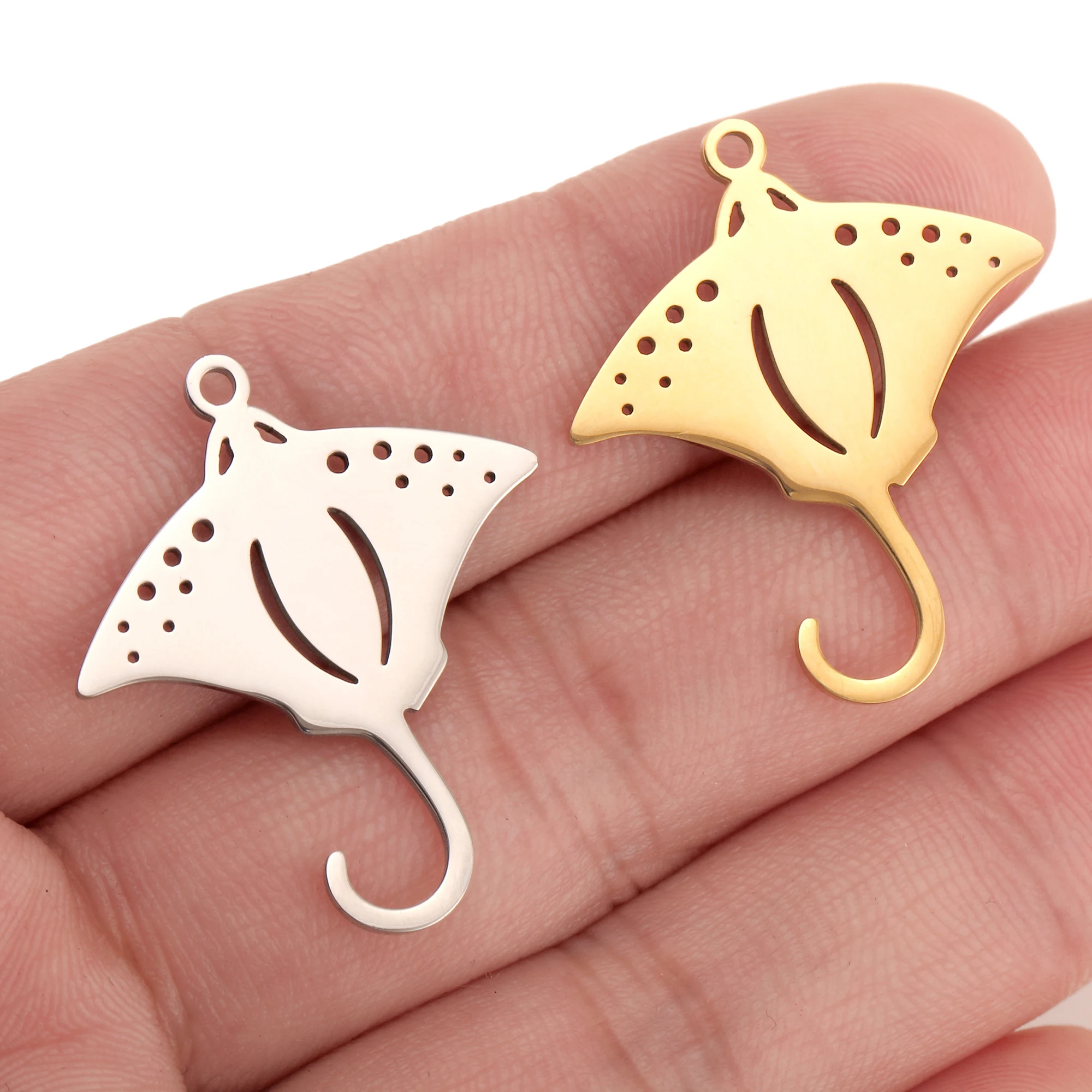 5 uds Manta Ray Ocean Charms 25X29MM Acero inoxidable colgantes de animales marinos hawaianos pendientes hechos a mano collares DIY fabricación de joyas