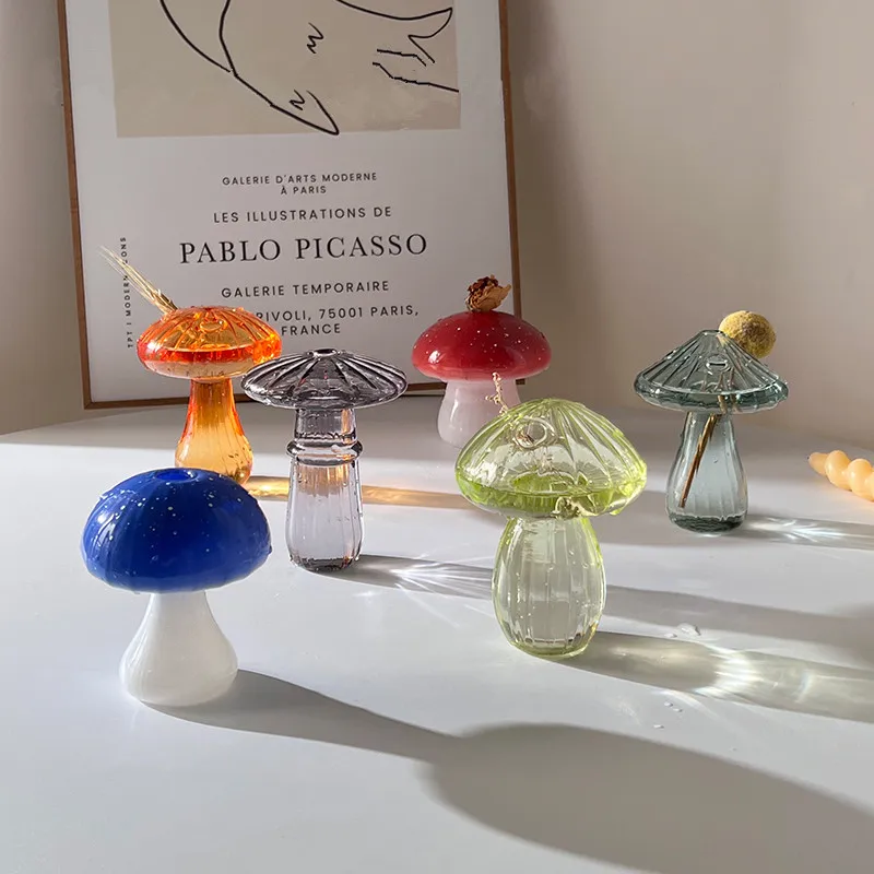 

Cutelife Nordic Mushrooms Mini Color Glass Flower Vase Home Decoration Dinning Table Vase Aromatherapy Bottle Hydroponic Vases