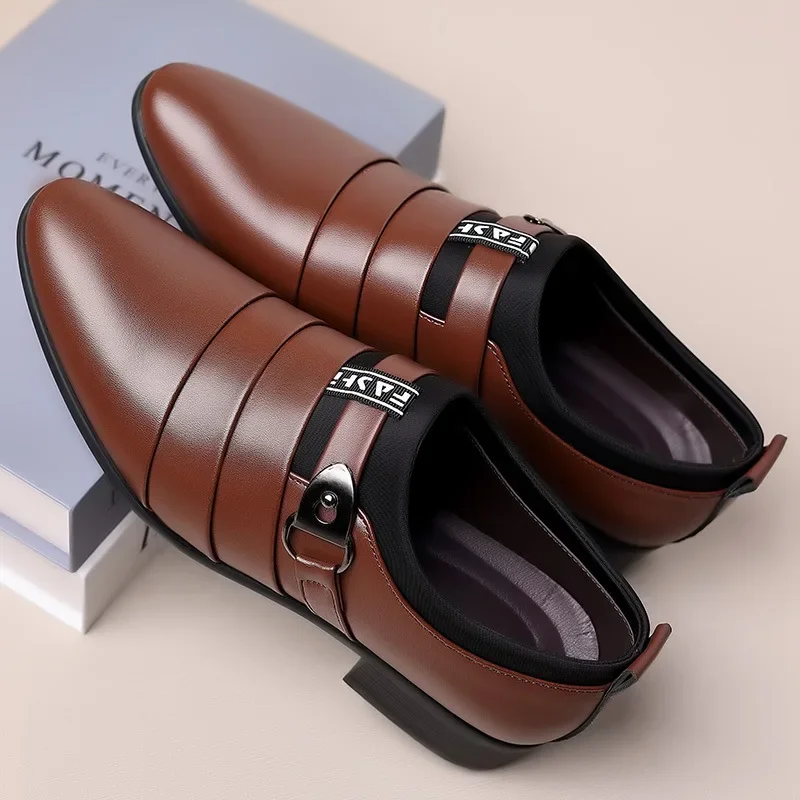 2025 New Men's Formal Shoes Plus Size Moccasins Pointed Toe Man Leather Shoe Classic Wedding Shoes Office Business Casual Shoes