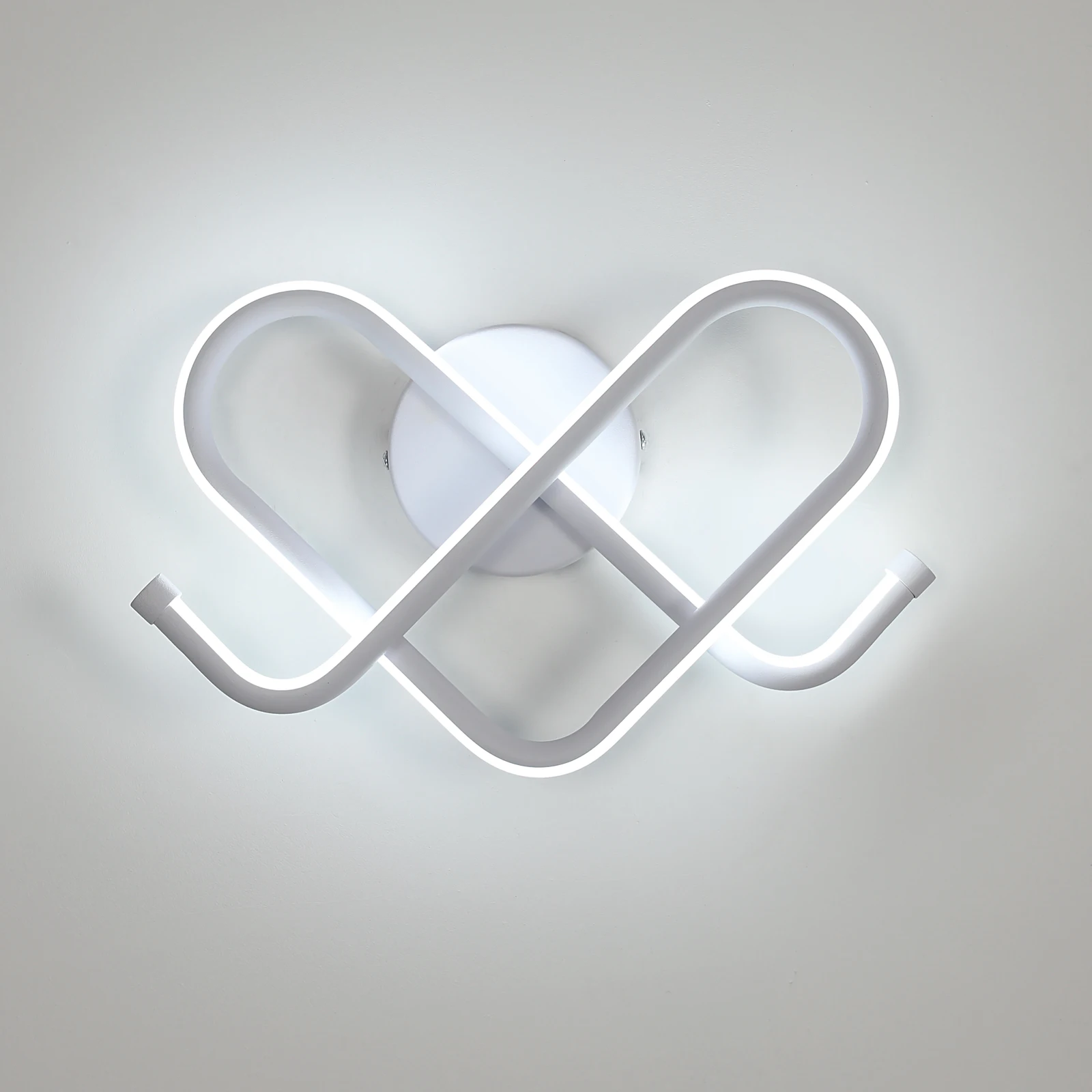 Lampada da parete bianca a forma di cuore da 21 W, 2362 LM, lampada da parete a luce bianca 6500 K, adatta per soggiorno, sala da pranzo, camera da letto, corridoio