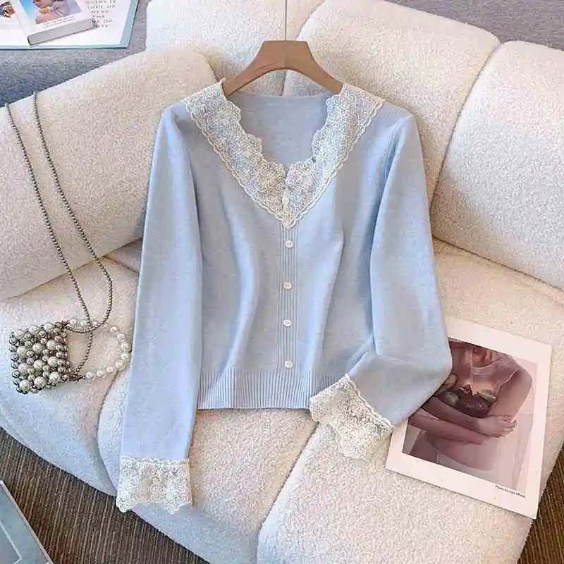 

Nice Women Autumn Winter Office Lady Simplicity Button Lace Solid Color V-neck Women's Fashionable Loose Pullovers Long Sleeve T