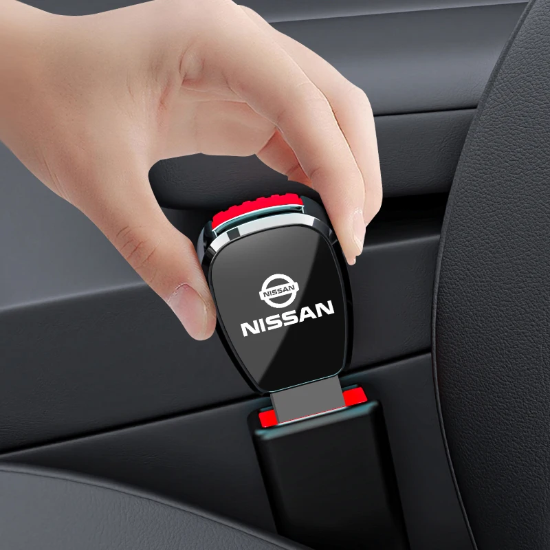 Image of Auto-Sicherheitsgurt-Clip-Verlängerung aus Metall mit Abzeichenschnalle für Nissan Qashqai, Juke, Pulsar, Sentra, Altima, Patrol, Micra, Rogue, Almera, Versa