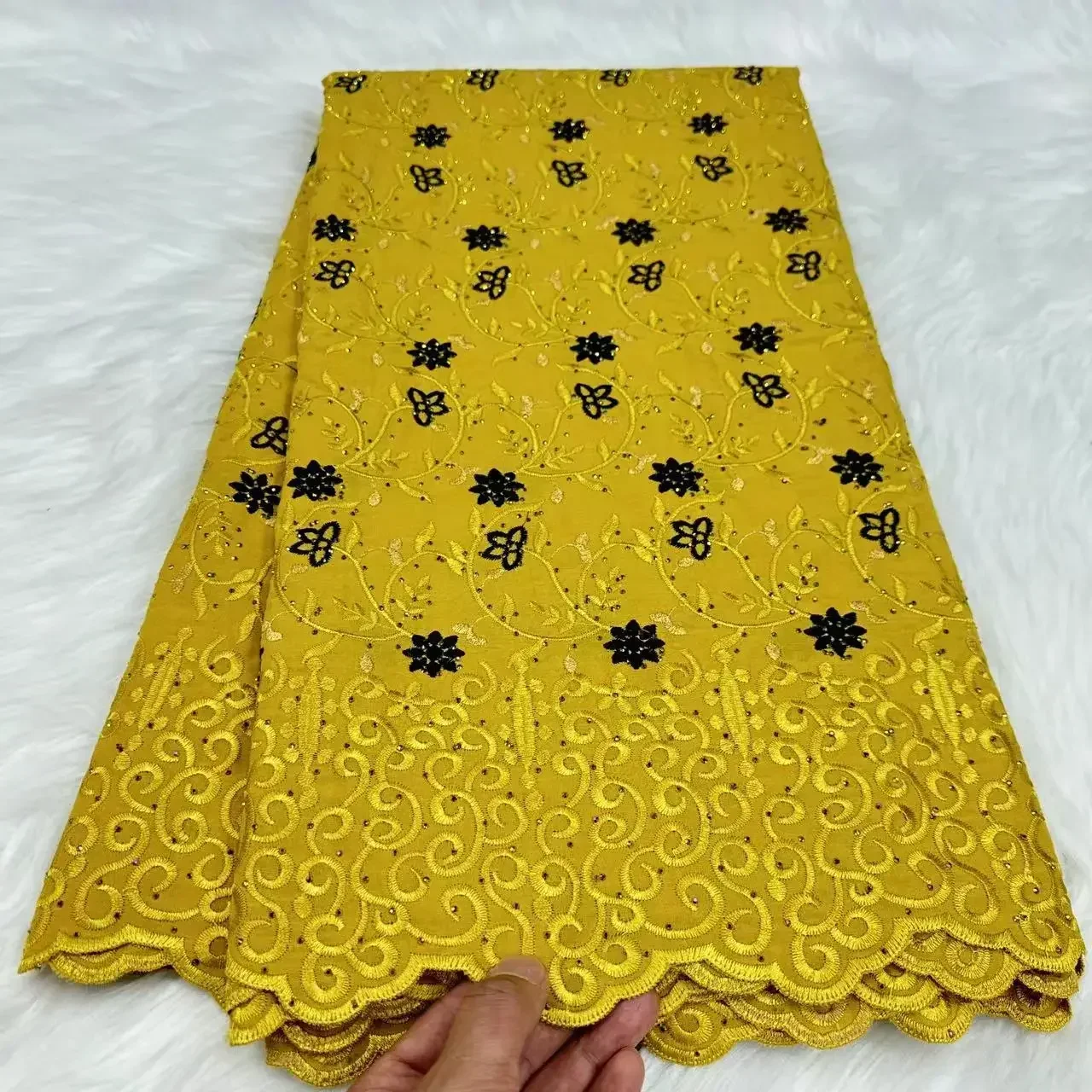 2024 New Design Yellow Stones African Autriche Brode Lace Fabric High Quality Cotton Swiss Voile Lace Fabric For Dress PYC2421