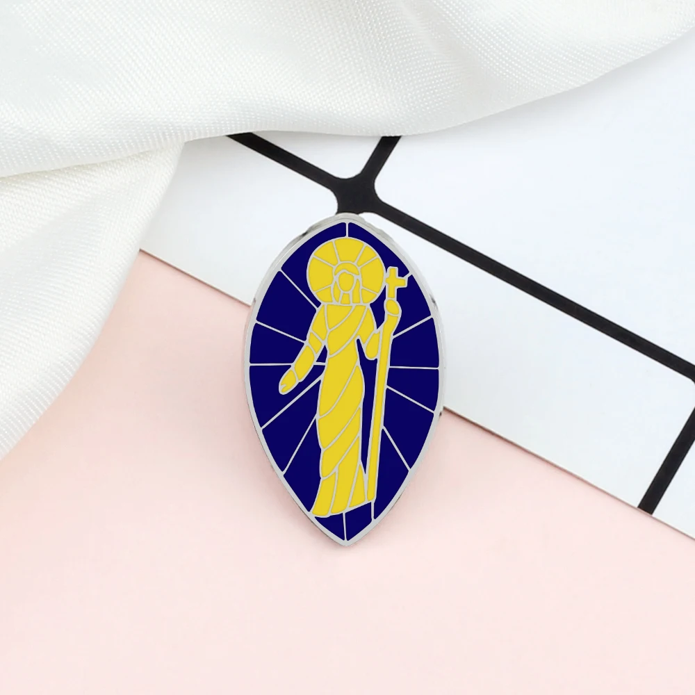 Classic Goddess Statue Brooch Symbol Justice Freedom Oval Enamel Pin Fashion Custom Bag Badge Lapel Pins Jewelry Gift for Friend