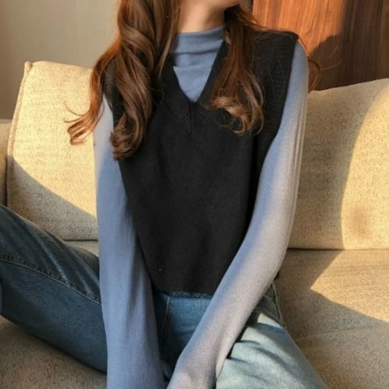 Autumn Vest 2023 New Sweater Women Knitted Vest Sleeveless Outwear Sweater Tank Top Versatile Coat Women Solid Pullover Female