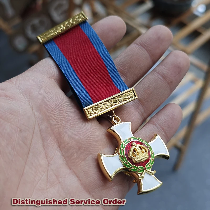 British Field Marshal Distinguished Service Medal United Kingdom DSO Brooch Badge Replica