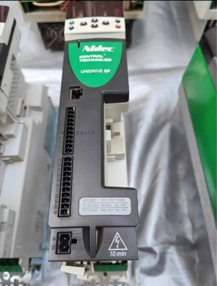 

Original Authentic SP0405 Inverter High-end High-performance Universal AC Drive