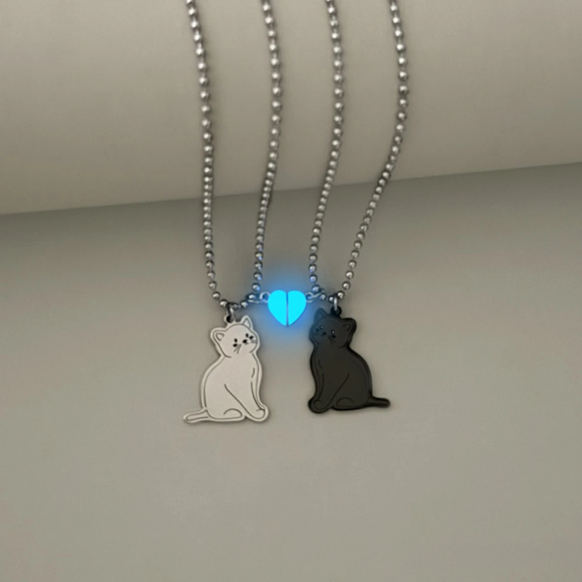 2 قطعة/مجموعة قلادة على شكل قطة من الفولاذ المقاوم للصدأ على شكل قلب مضيء سلسلة من الخرز الصلب قلادة للزوجين على شكل قلب قلادة عصرية مغناطيسية #6