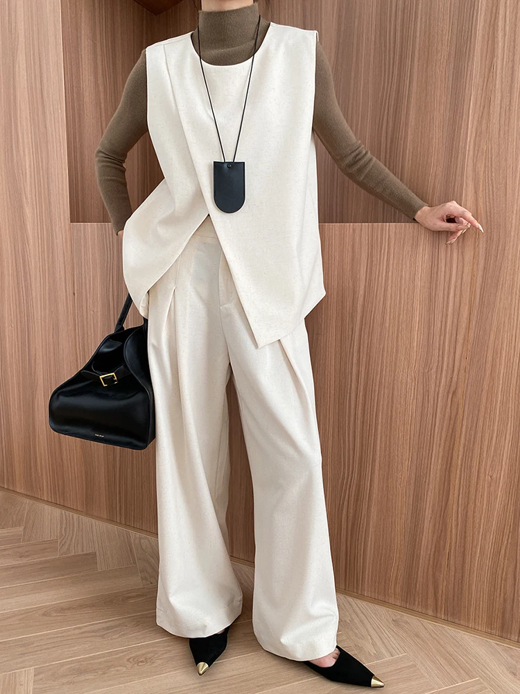 [EAM] Big Size Irregular Vest Wide Leg Pants Two Piece Suit New Round Neck Sleeveless Women Fashion Tide Spring Autumn 2024 00