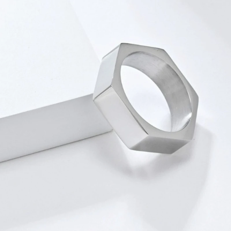 Hexahedral Smooth Surface Rings Made Titanium Steel Cool Neutral Style Men's Fashion Personalized Ring Charming Jewelry view 5