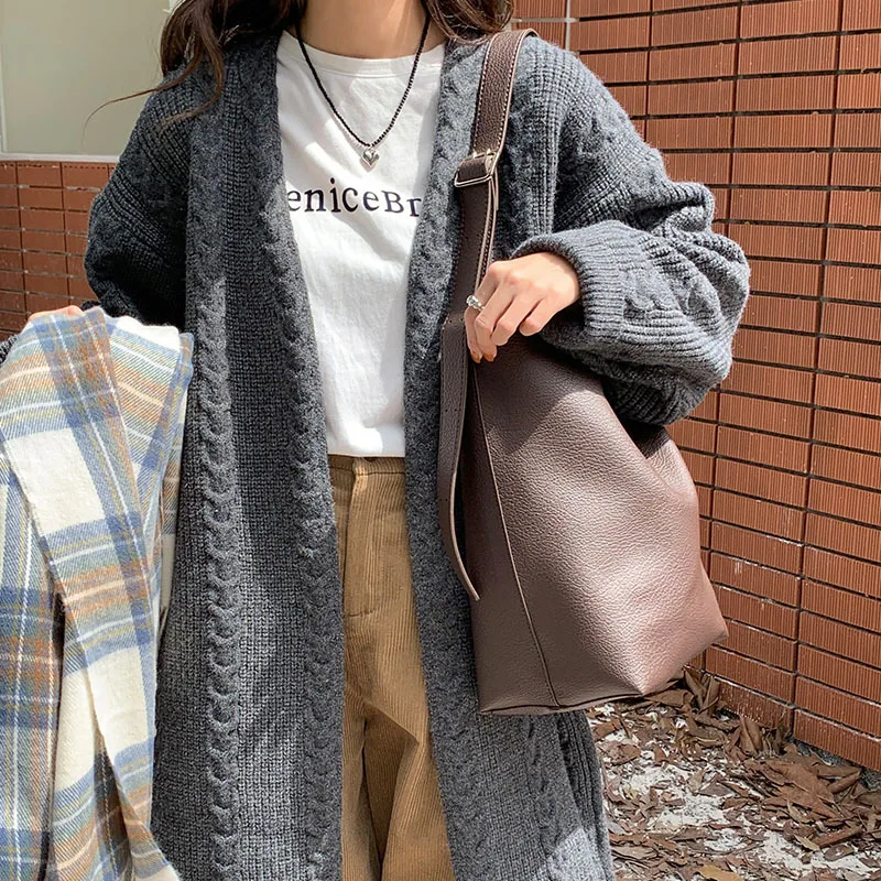 Niche commuter single shoulder Tote bag female 2023 new trend ins fashion all cross-body bucket bag