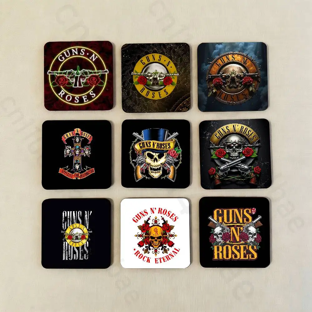 

Band G-Guns N Roses Fridge Magnets Round Magnetic Refrigerator Decoration Memorial Gifts Wedding Favors