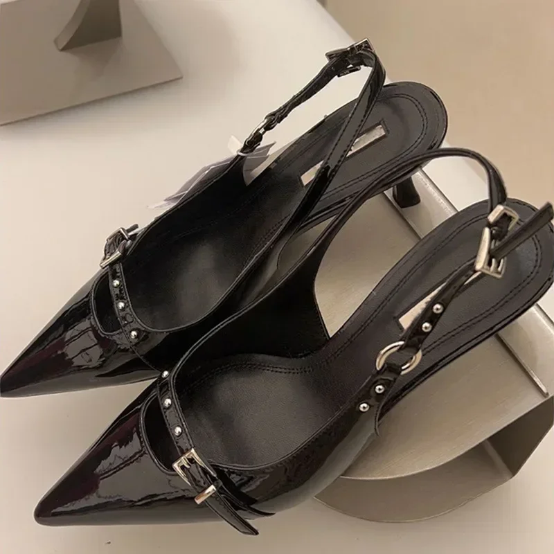 

2025 New Temperament Black Pointy Kitten with Fine Heel One-line Buckle Buckle Female Summer Sandals