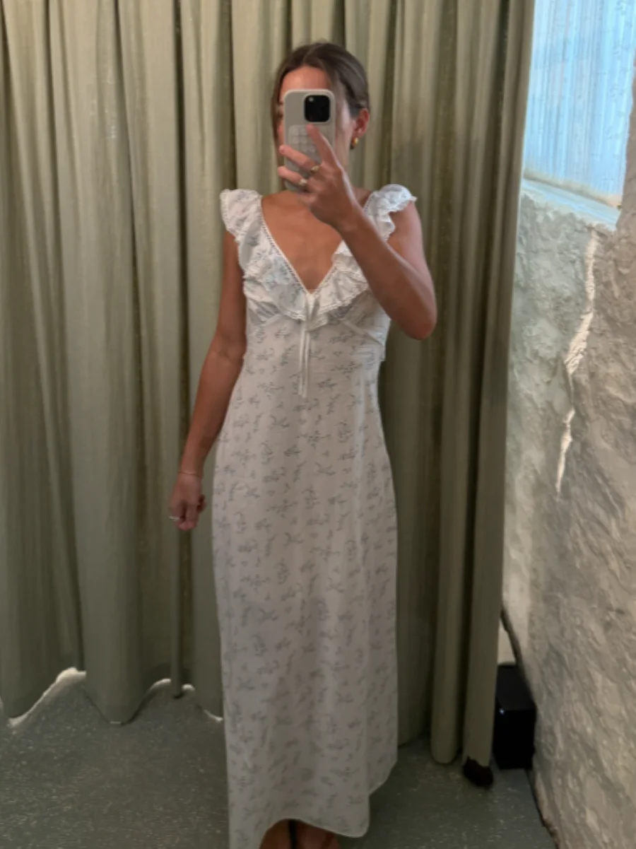 

Female Flower Print Long Dress Back Lace-up Waist Ruffles Lace Spliced V-Neck Elegant Ladies Slim Cotton Robe