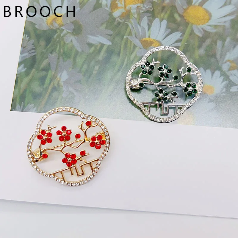 

Высококачественные нишевые ретро-броши с цветком сливы, высококачественные модные броши и аксессуары для одежды.