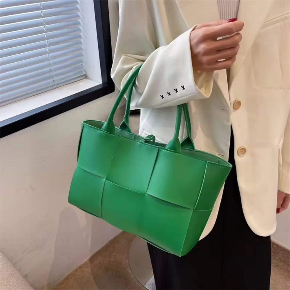 Bolsos de gran capacidad para mujer, bolsos de mano tejidos de cuero de moda, bolsos de diseñador de Color sólido con cordones a cuadros, bolsos de