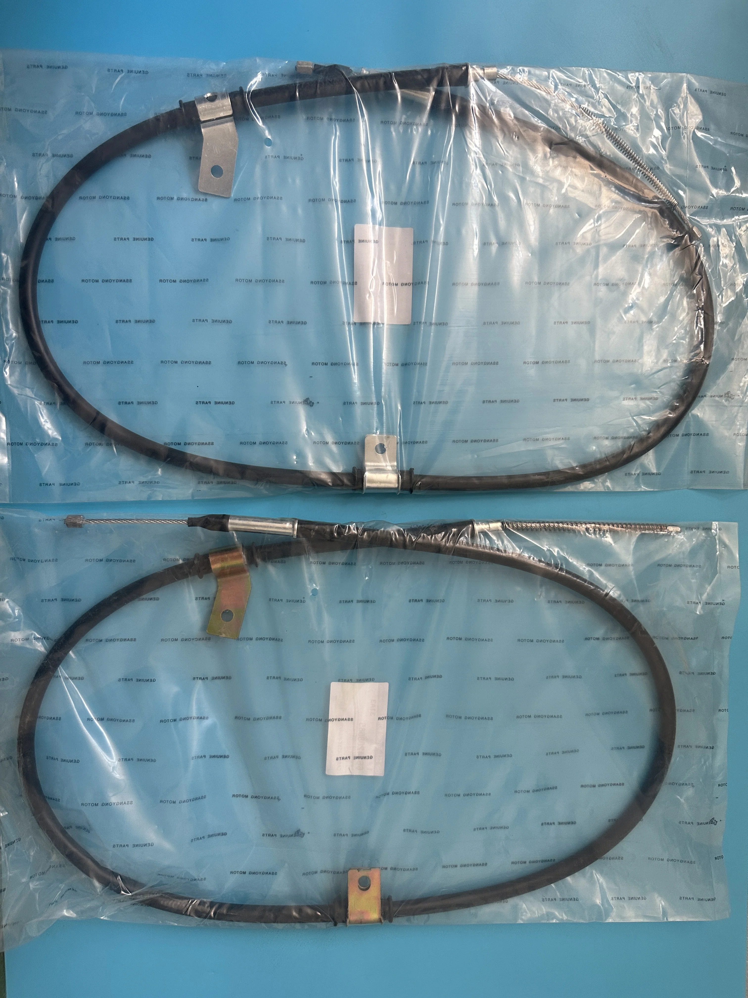 Rear Parking Brake Cable Assy Left 6614207985 Right 6614208085 For Ssangyong MB100 Istana MB140 Short Wheelbase 9 -12 Seat